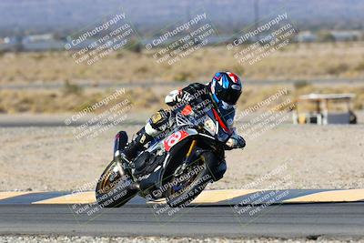 media/Jan-09-2022-SoCal Trackdays (Sun) [[2b1fec8404]]/Turn 11 (935am)/